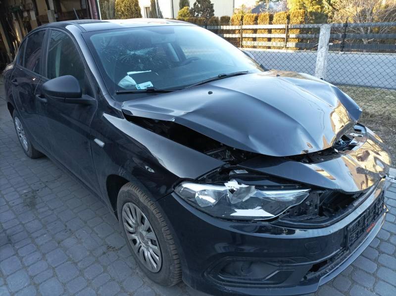 ox_fiat-tipo-2021-r-14-benzyna-uszkodzony-przebieg-5-tys-km