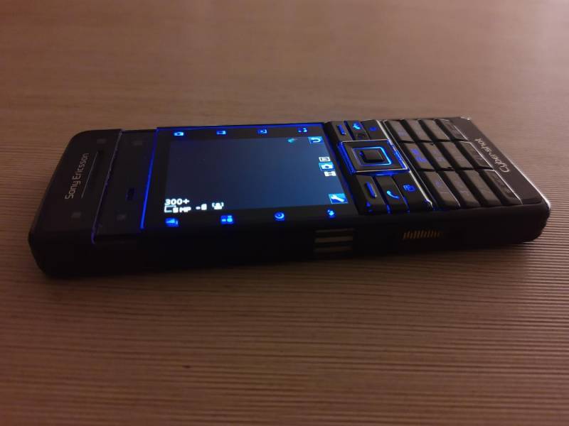 ox_sony-ericsson-c902