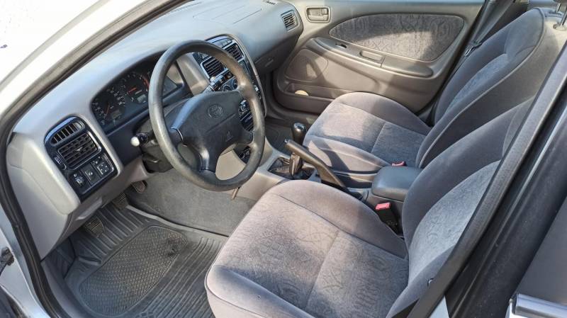 ox_toyota-avensis-16-benzynalpg-162000km-polski-salon