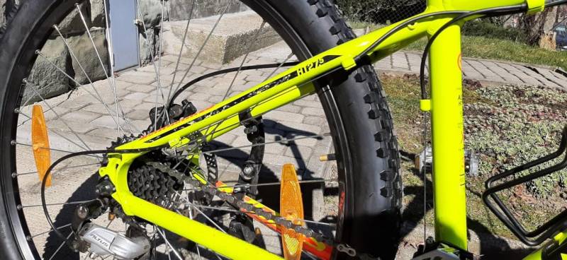 ox_rower-kellys-madman-50-neon-lime-275-rama-xs