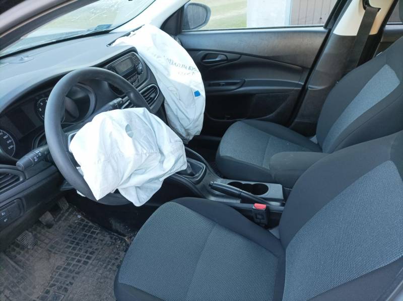 ox_fiat-tipo-2021-r-14-benzyna-uszkodzony-przebieg-5-tys-km