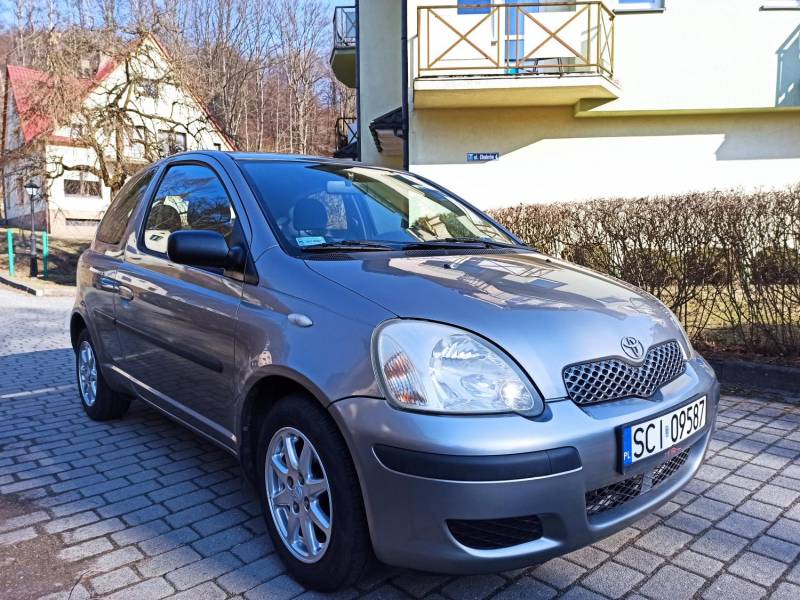 ox_sprzedam-toyote-yaris-10-krajowa-bezwypadkowa-2003-rok-polift
