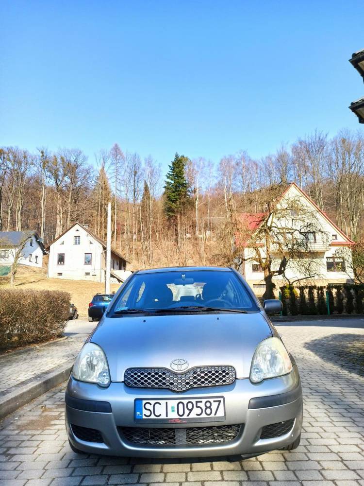 ox_sprzedam-toyote-yaris-10-krajowa-bezwypadkowa-2003-rok-polift