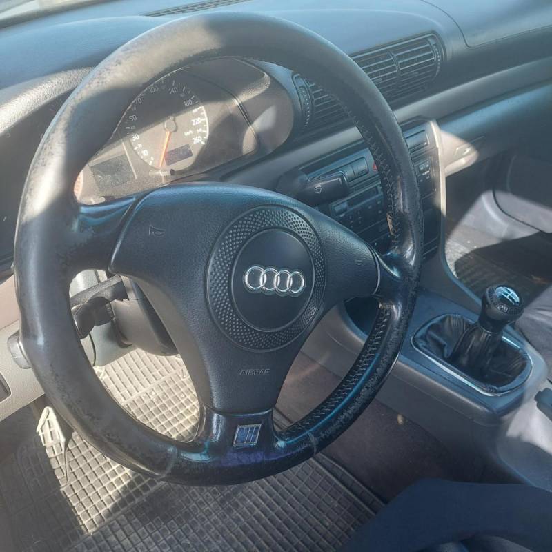 ox_sprzedam-audi-a4