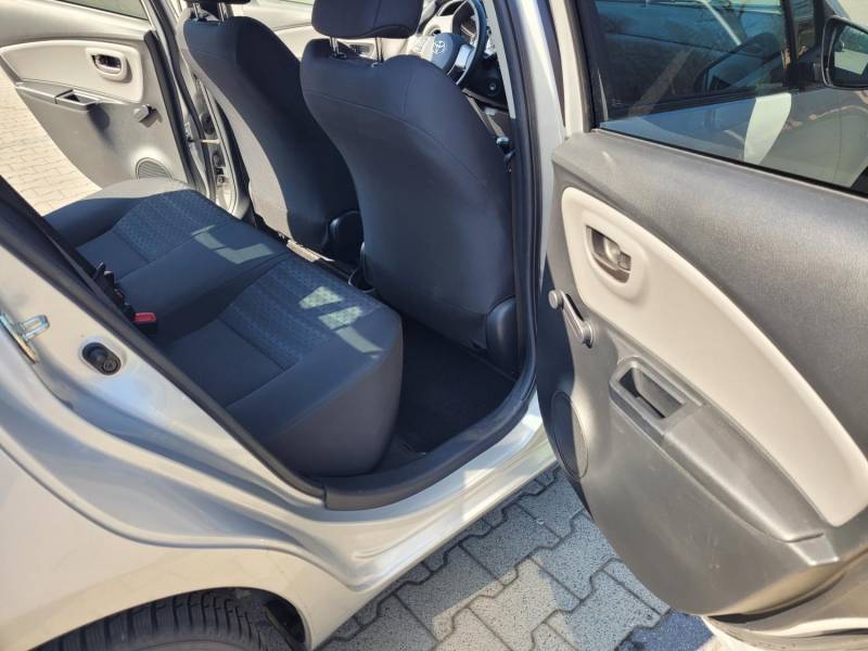 ox_toyota-yaris-krajowa-bezwypadkowa-pierwszy-wlasciciel