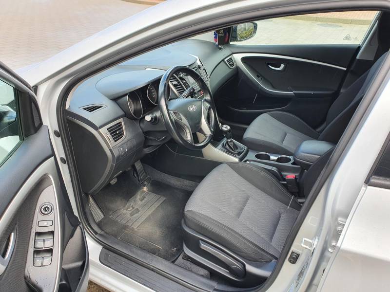 ox_hyundai-i30-wagon