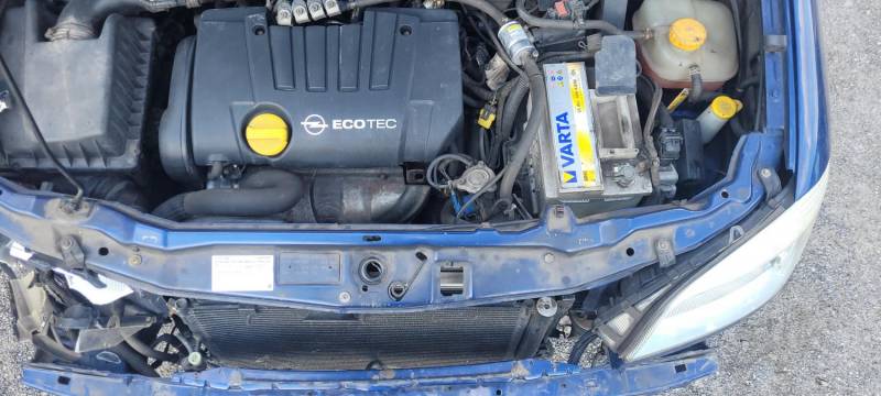 ox_opel-zafira-2005