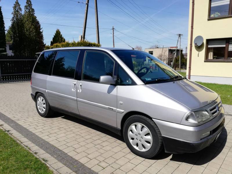 ox_citroen-evasion-zadbany-van-7-osobowy-benzynalpg