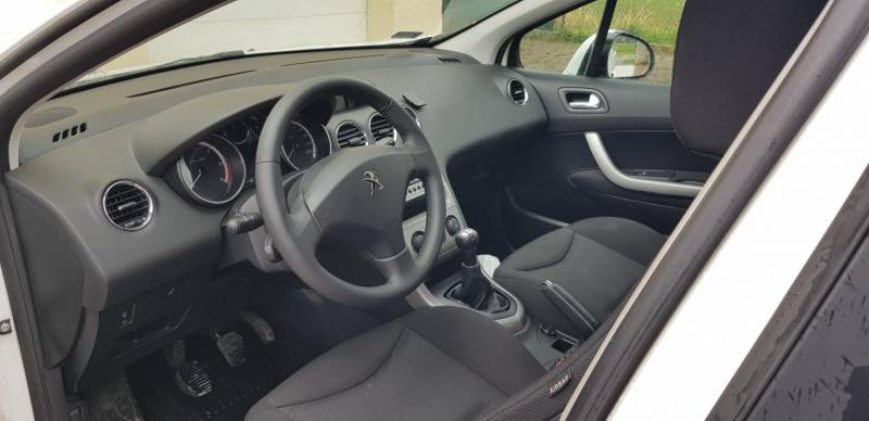 ox_peugeot-308-2012-r-153-000-kmzadbany-100-sprawny-nowy-akumulator