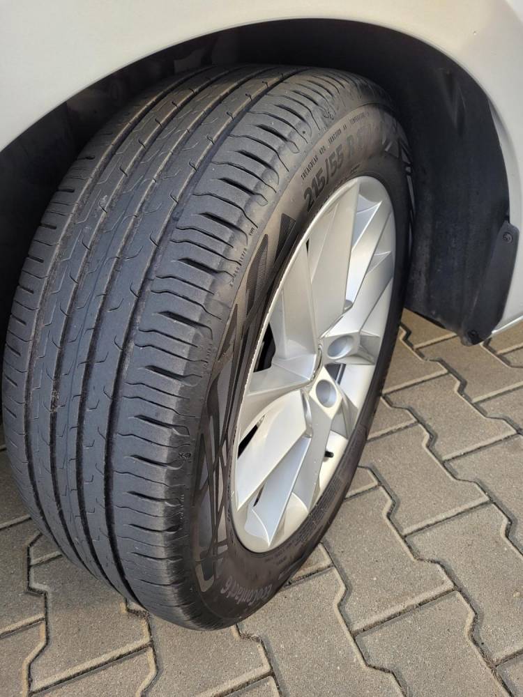 ox_skoda-superb-iii-kombi-dsg-4x4-20tdi-190km-acc-2017r-bi-xenon-skretny