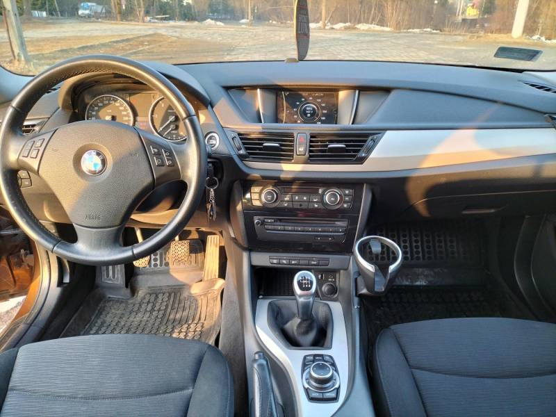 ox_bmw-x1-sdrive-2012-r