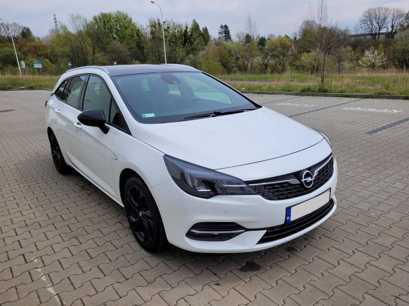 ox_opel-astra-opel-astra-k-v-kombi-15cdti-122km-17750km-2020r-skora
