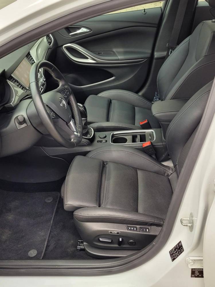ox_opel-astra-opel-astra-k-v-kombi-15cdti-122km-17750km-2020r-skora