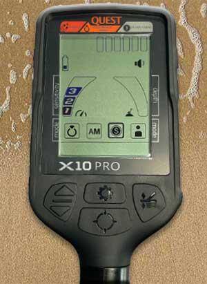 quest-x10-pro-displa.jpeg