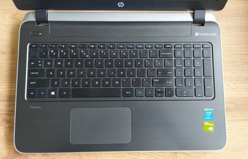 ox_laptop-hp-15-110nw