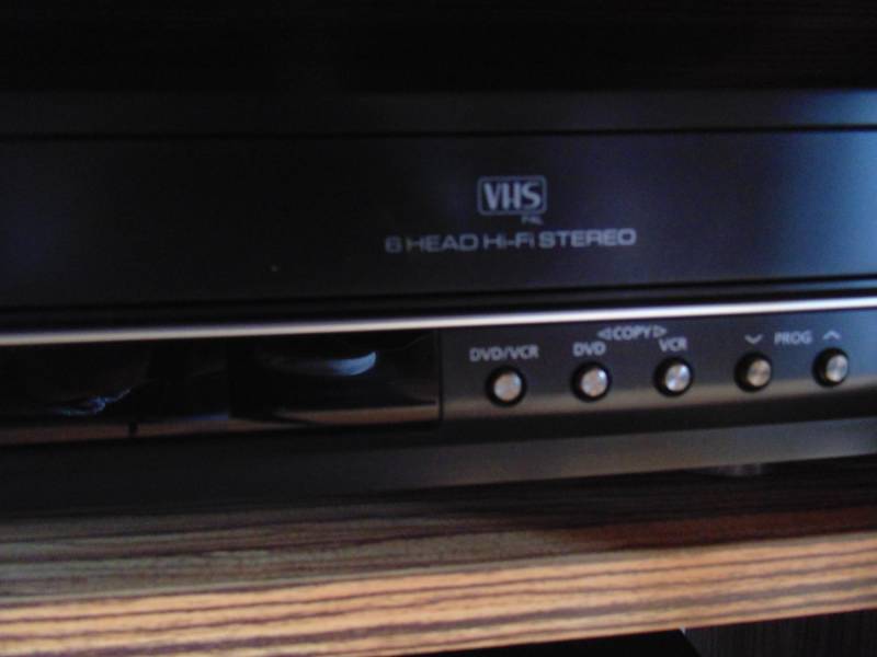 ox_2w1-nagrywarka-dwd-i-vhs
