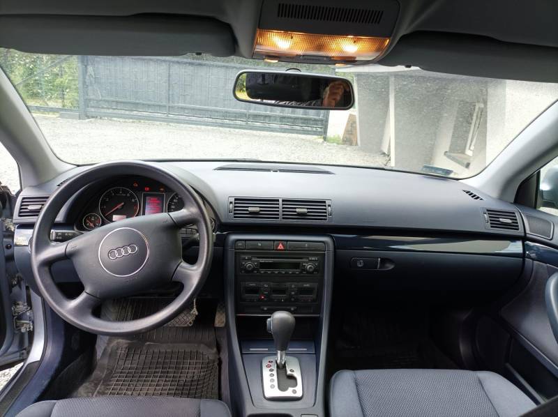 ox_sprzedam-audi-a4-avant-20-benz