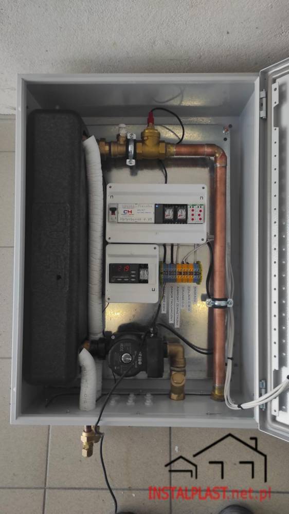 ox_pompa-ciepla-innova-135kw-z-agregatow-central-klimatyzacyjnych-serwis