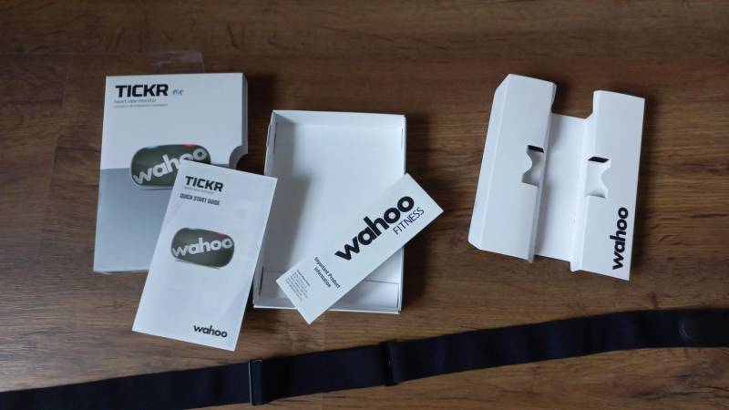 ox_pasek-do-pomiaru-tetna-wahoo-tickr-2