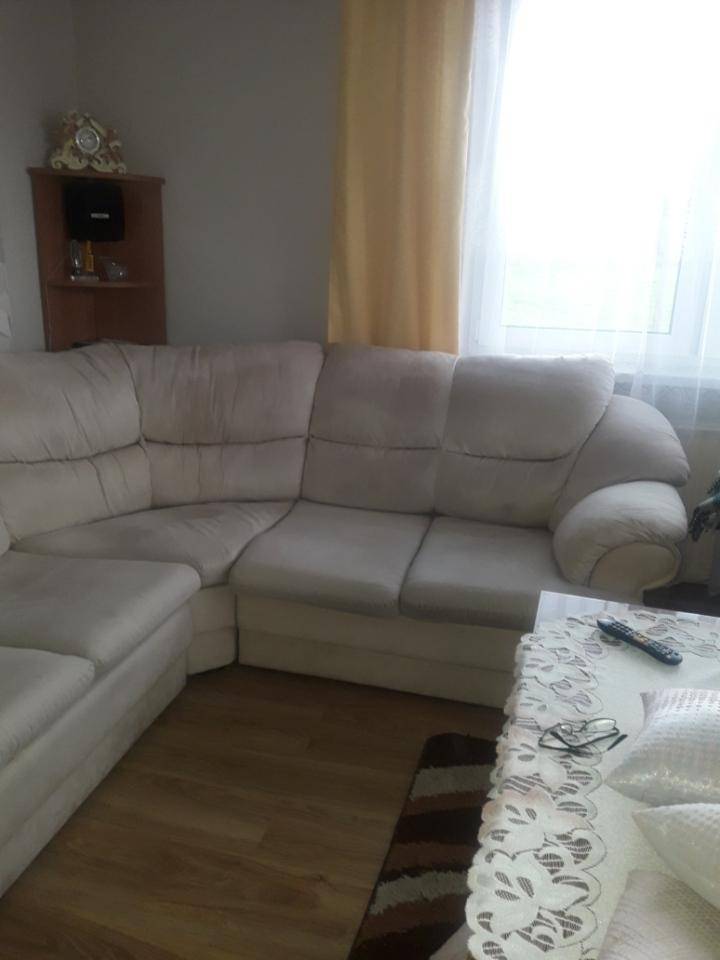 ox_sprzedam-kanape-kremowa