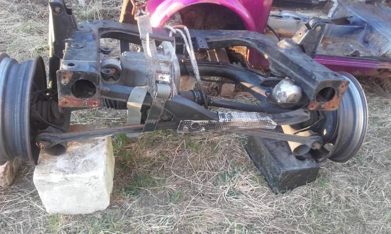ox_belka-tylna-i-kola-do-smarta-fortwo-sprzedam