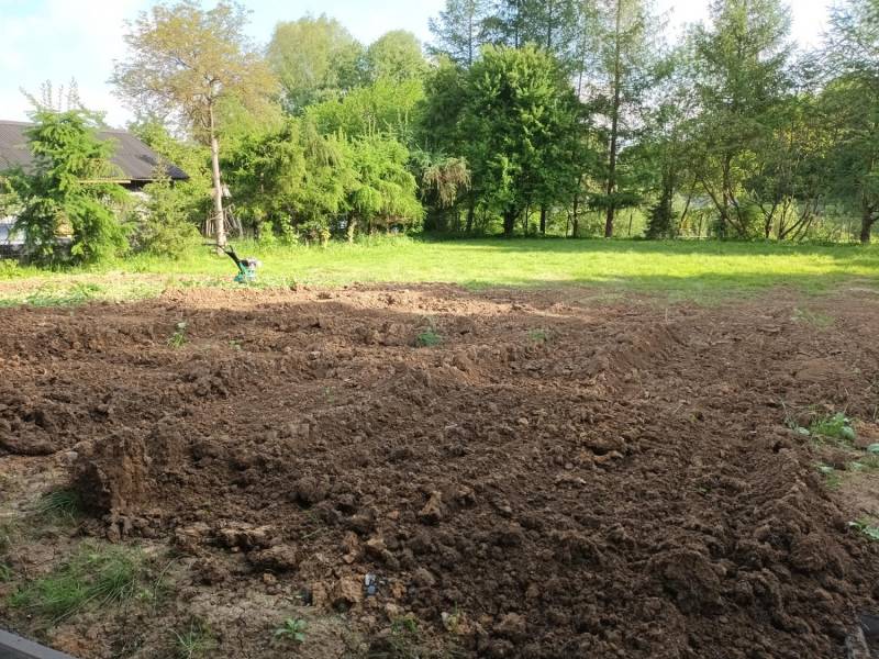 ox_uslugi-glebogryzarka-przygotowanie-terenu-zakladanie-ogrodow