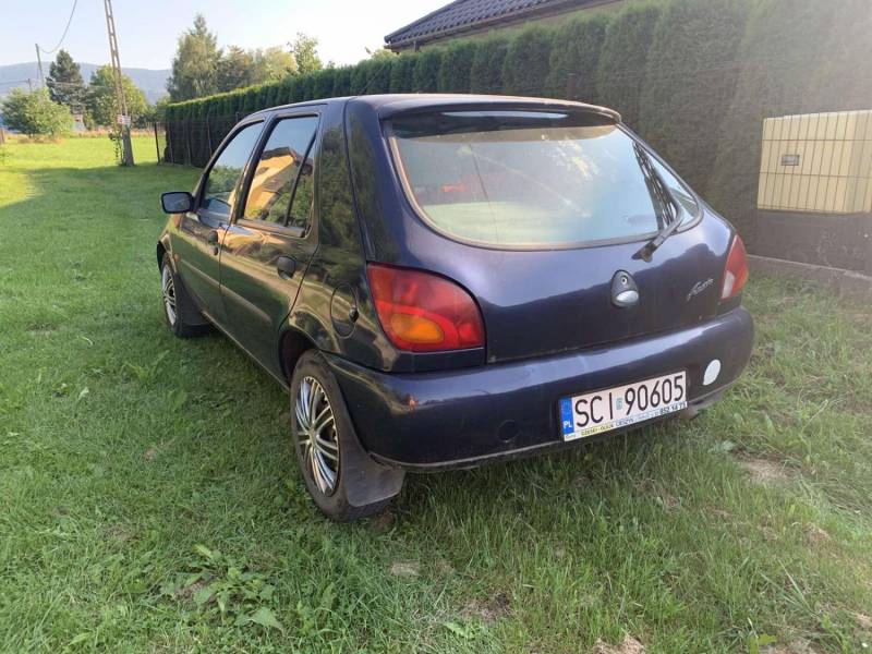 ox_ford-fiesta-125benzynagaz