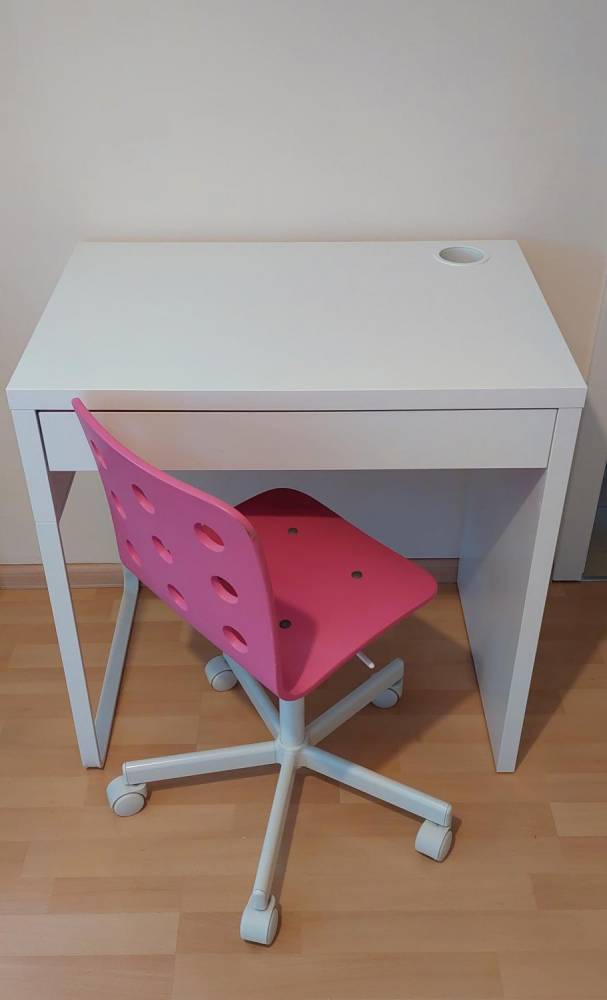 ox_biurko-i-krzeslo-ikea