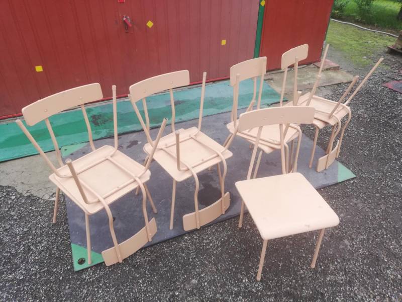 ox_krzesla-szkolne-uzywane-odnowione-pelnowymiarowre-polecam