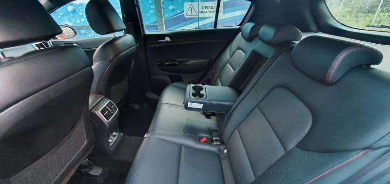 ox_kia-sportage-diesel-20-midl-hybrid-8at-naped-na-4-kola-awd