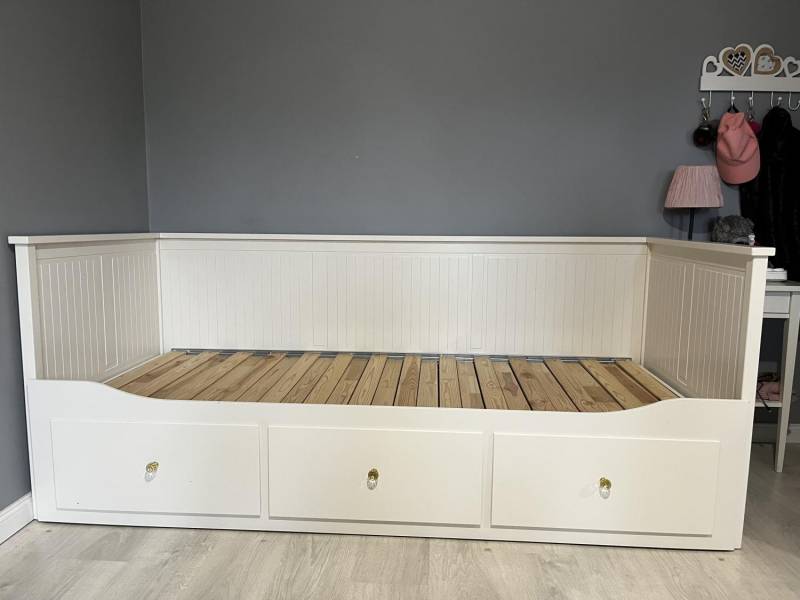 ox_ikea-lozko-hemnes