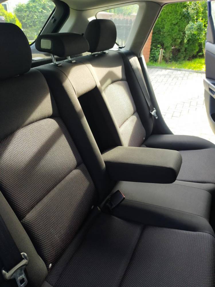 ox_mazda-3-i-hatchback-16-mz-cd-109-km-80-kw-2006r