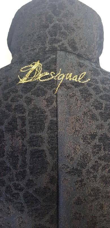 ox_plaszcz-czarny-marki-desigual
