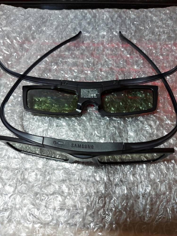 ox_ekstra-pakiet-pilot-smart-okulary-3dtelewizor-samsung-ue40f6500ss