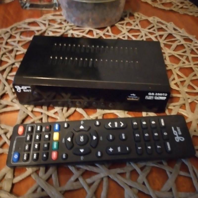 ox_sprzedam-telewizor-z-dekoderem-dvbt2