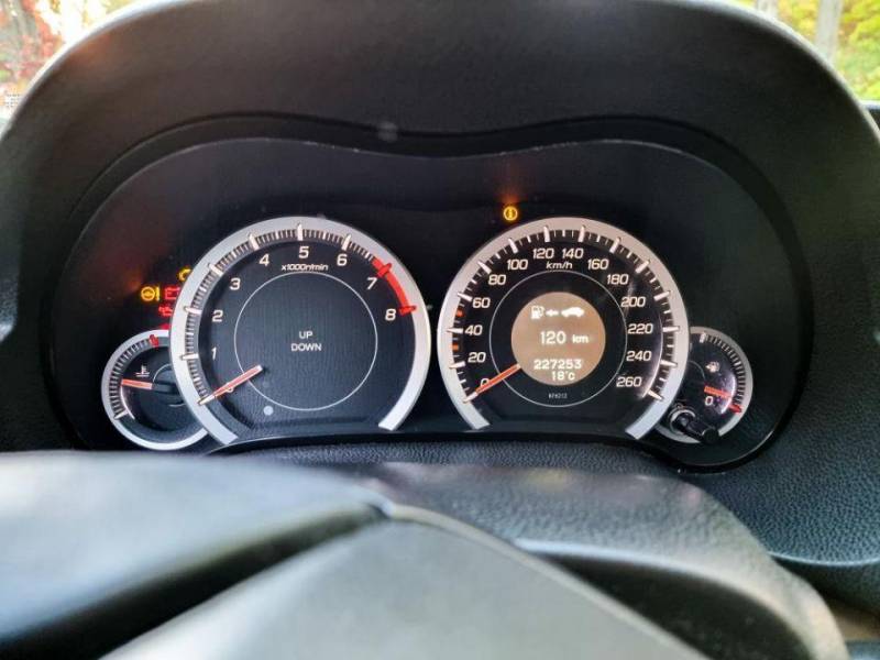 ox_honda-accord-tourer-20-benzyna-polecam
