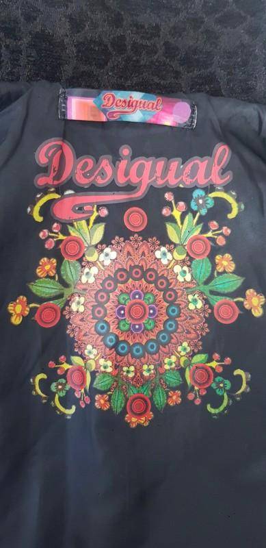 ox_plaszcz-czarny-marki-desigual