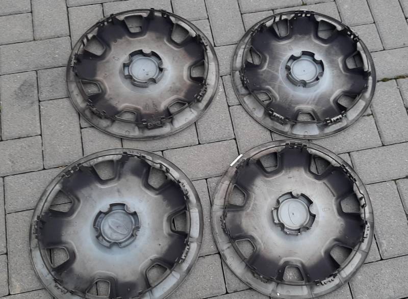 ox_oryginalne-kolpaki-15-ford-4-sztuki