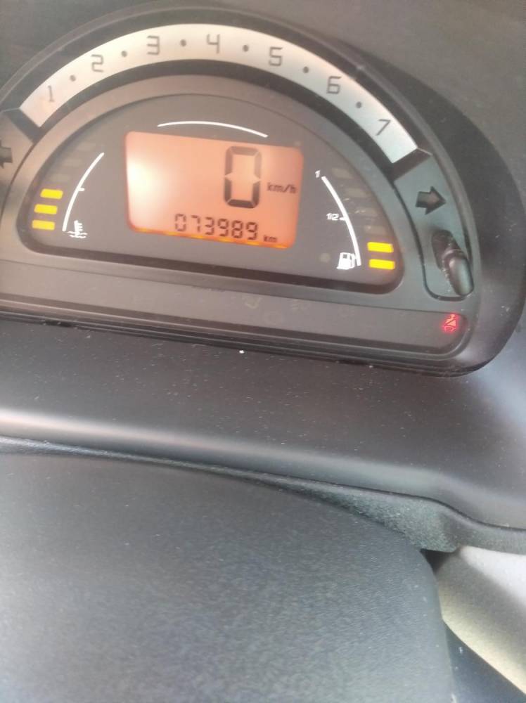 ox_citroen-c3-12-benzyna-tylko-74-tys-km-klima
