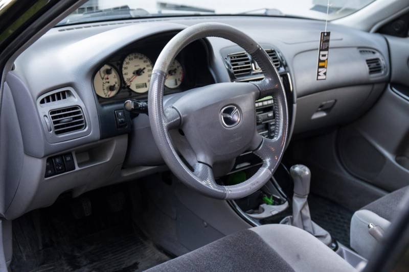 ox_mazda-626-exclusive-benzyna-20-2001