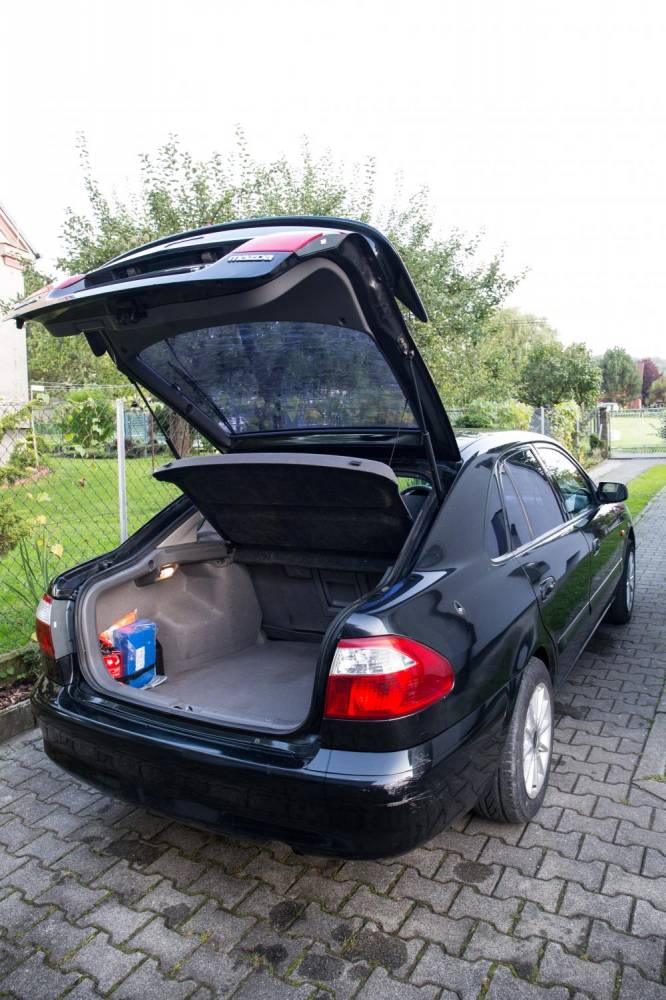 ox_mazda-626-exclusive-benzyna-20-2001