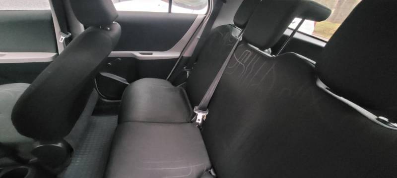 ox_toyota-yaris-10-benzyna