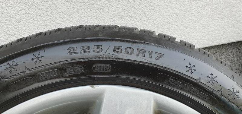 ox_kola-audi-a4-a6-zimowe-dunlop-alufelgi-17