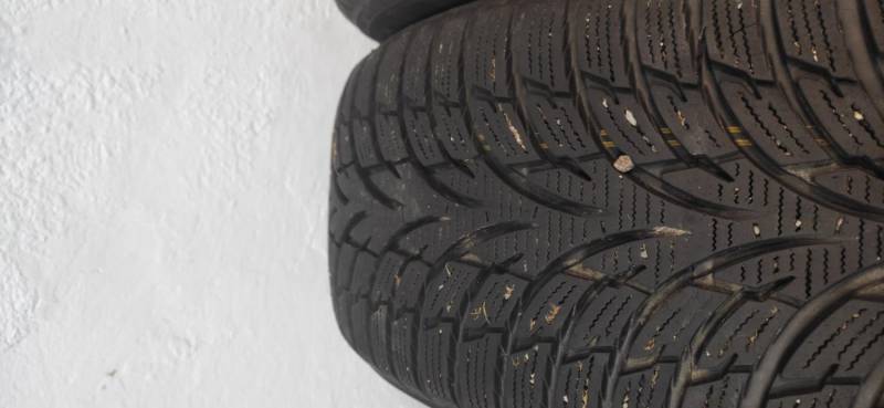 ox_opony-zimowe-20555-r16-nokian
