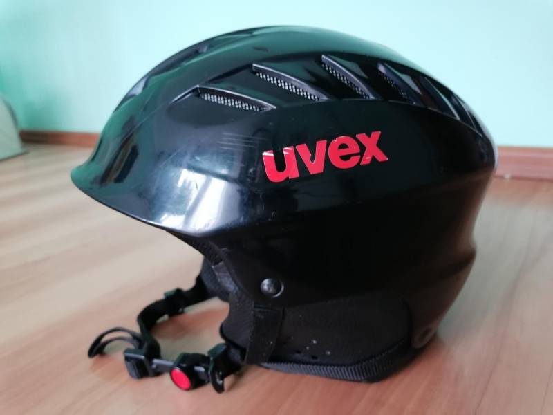 ox_kask-narciarski-uvex
