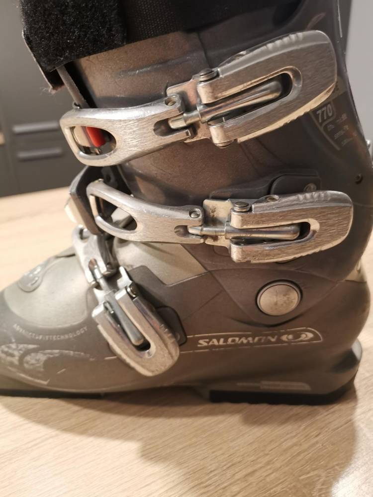 ox_sprzedam-buty-narciarskie-salomon-39