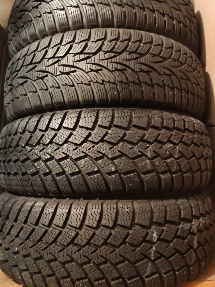 ox_opony-nokian-2x-wr-d3-2x-w-17570-r13-super-stan