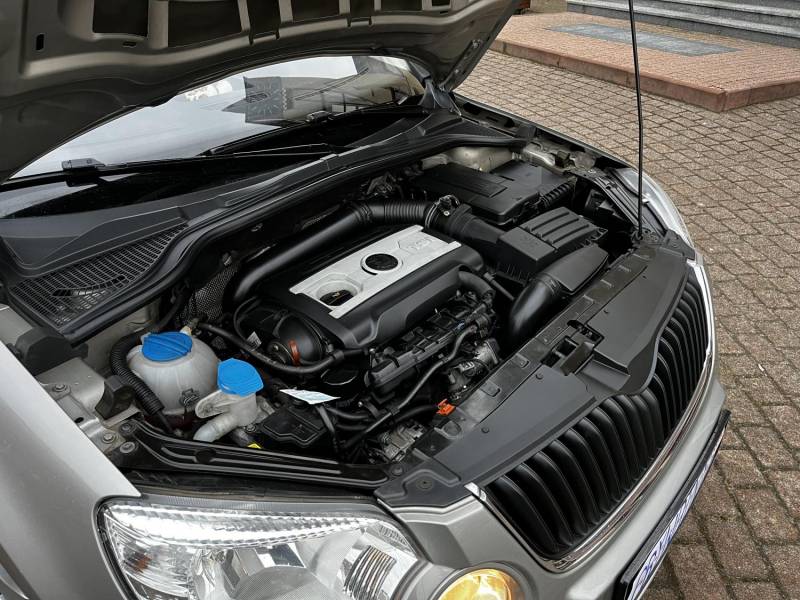 ox_skoda-yeti-tsi-2010-r18-4x4-160-km-z-domu-128-tyskm-stan-idealny