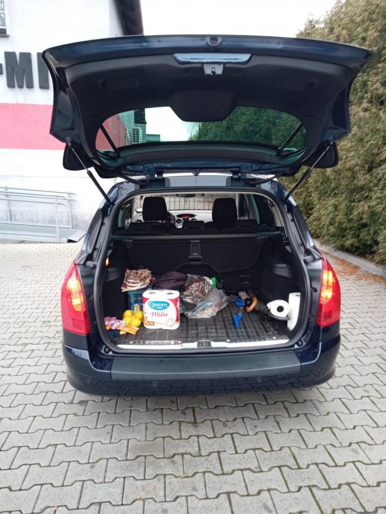 ox_peugeot-308-sw-premium-2010-r16-benz-110-km-pelne-wyposazenie-z-domu