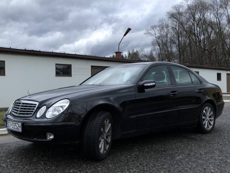 ox_mercedes-benz-w211-e200ngt-2004r-classic